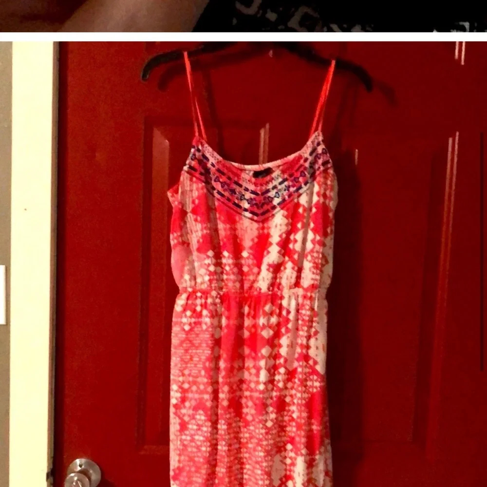 Size M cream dress - Picture 4 of 7